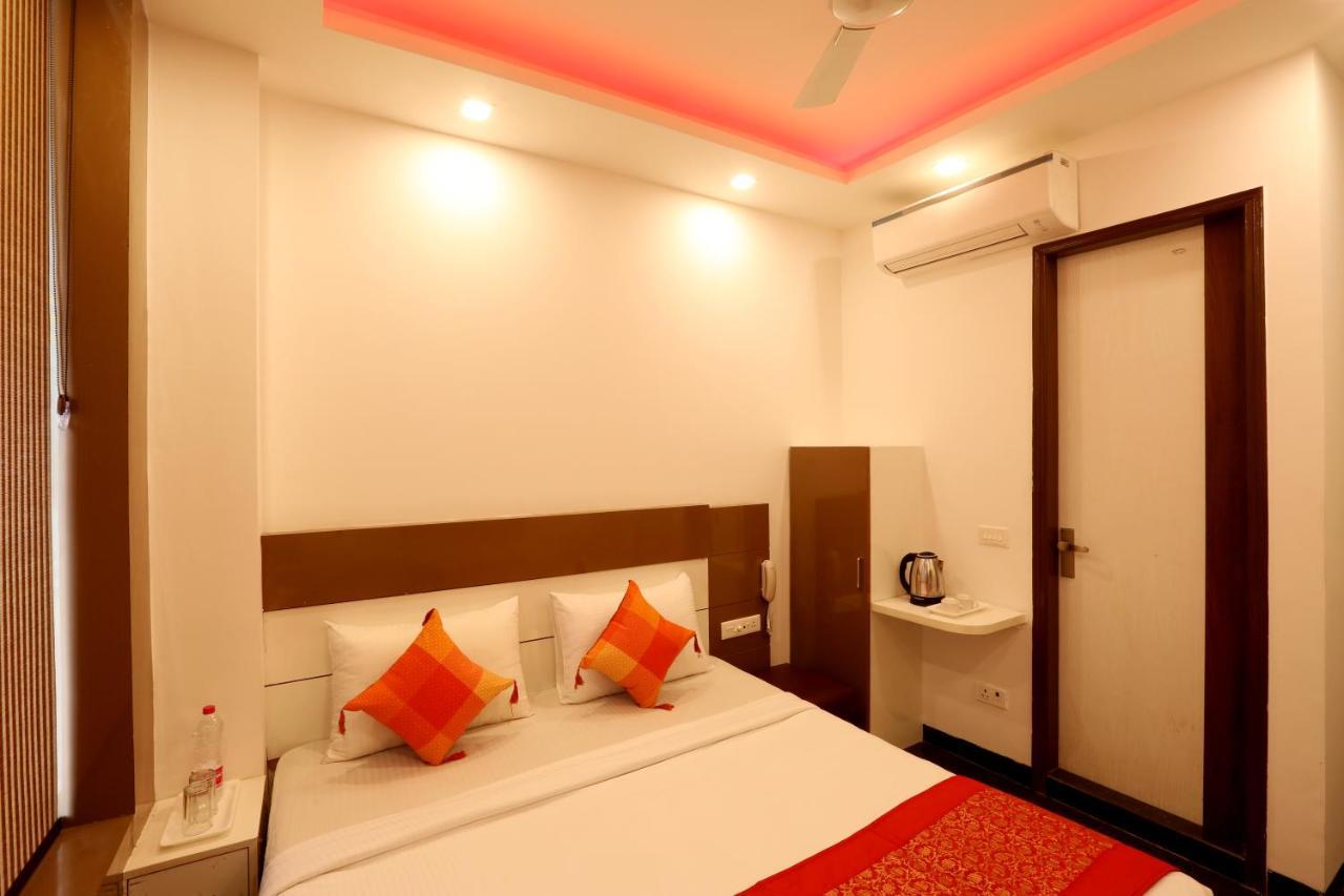 Hotel Ark Suites At Airport Yeni Delhi Dış mekan fotoğraf