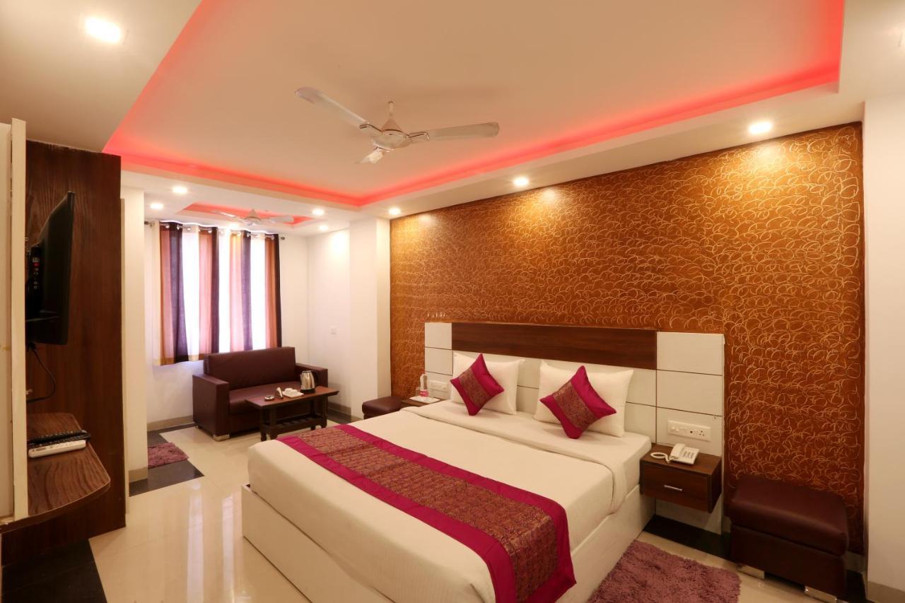 Hotel Ark Suites At Airport Yeni Delhi Dış mekan fotoğraf