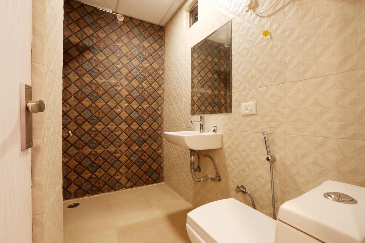 Hotel Ark Suites At Airport Yeni Delhi Dış mekan fotoğraf