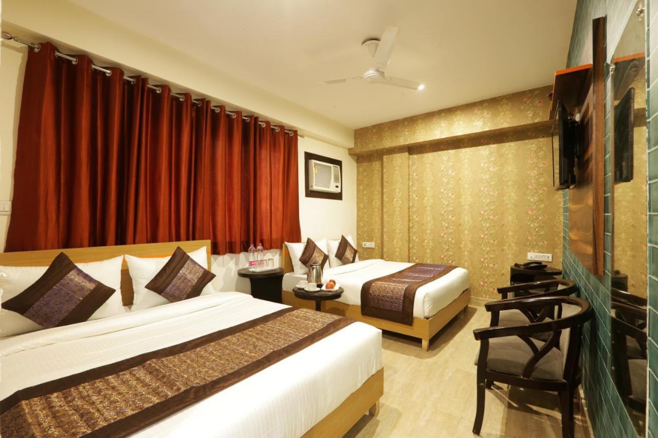 Hotel Ark Suites At Airport Yeni Delhi Dış mekan fotoğraf